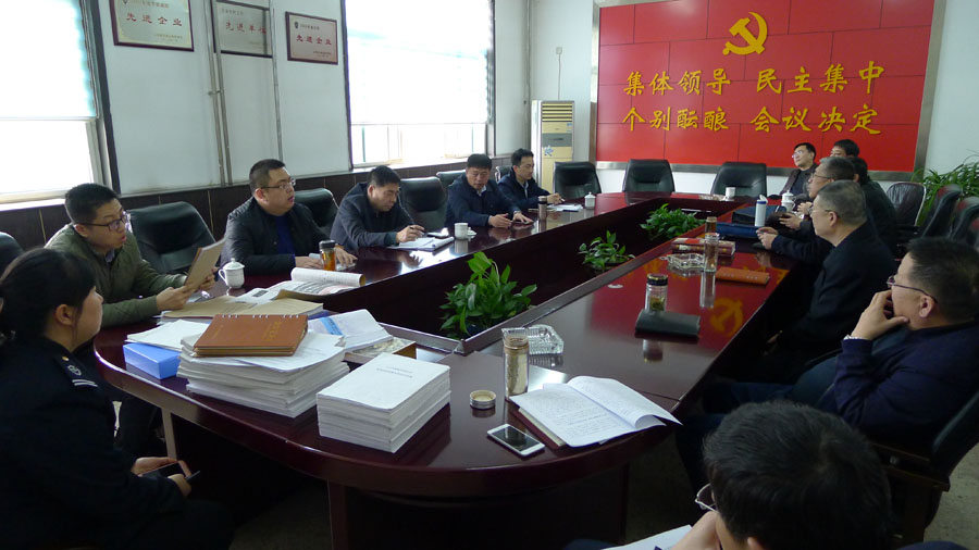 月12日省交通運輸廳城市客運處處長解寶平一行考核我市公交優(yōu)先政策落實情況